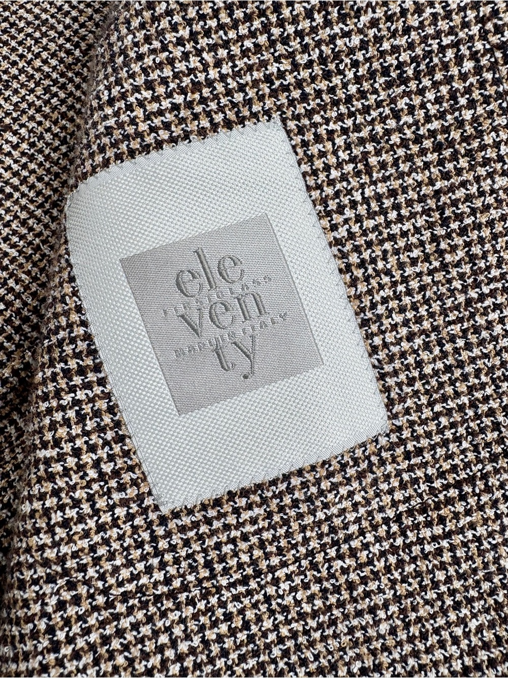 Eleventy Brown and Cream Houndstooth Sport Coat